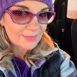 Meet your Posher, Crystal